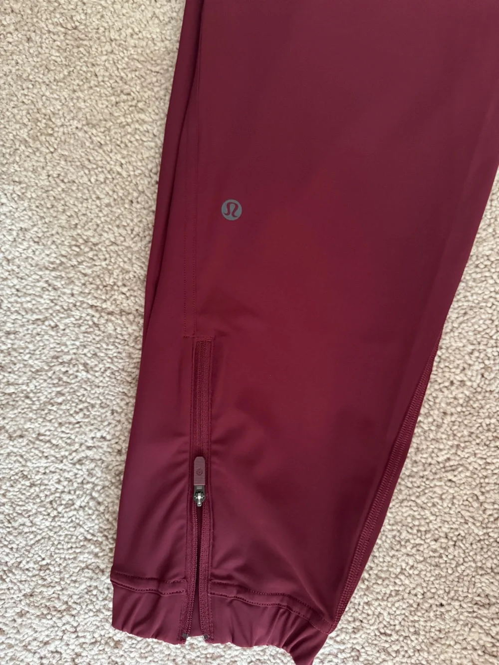 Lululemon Adapted State HR Jogger  Size 8